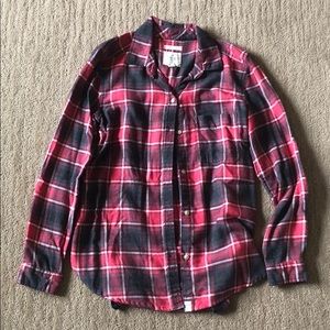 American Eagle Boyfriend Fit Flannel Red Size S